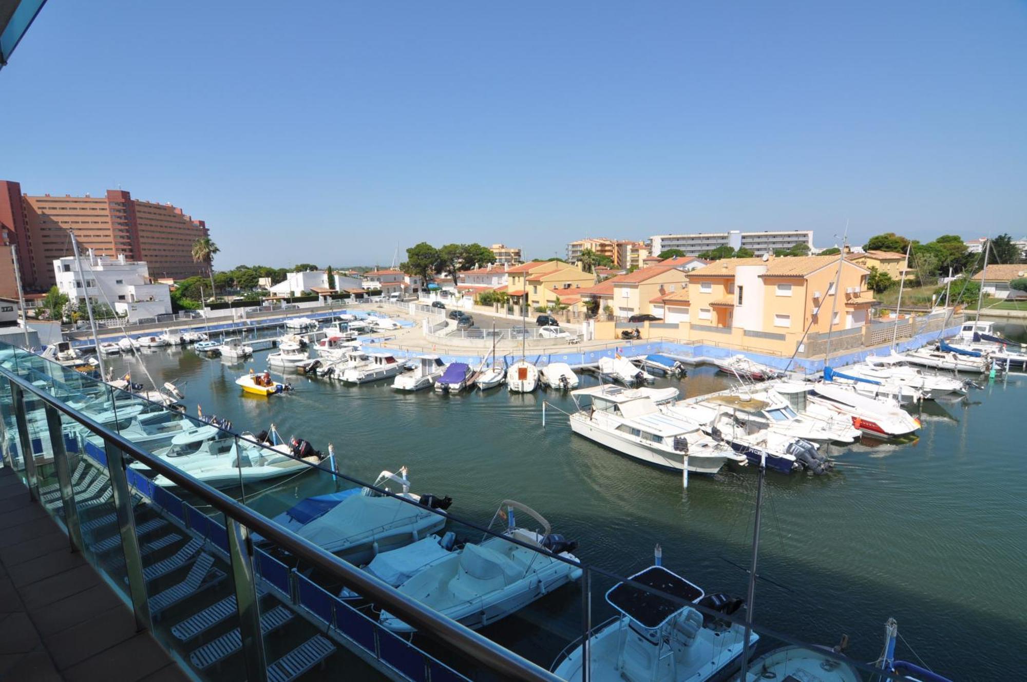 Rnet - Apartments Roses Port Trebol Экстерьер фото